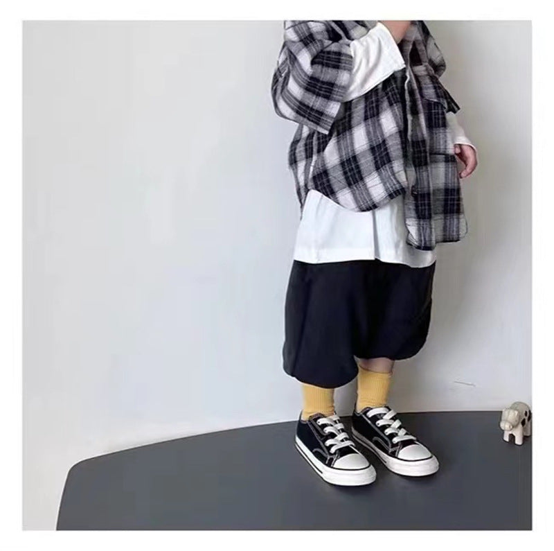 Loose soft mid sleeved checkered shirt